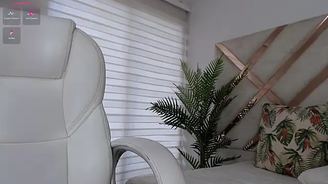 Snapshot of kimara_lion chatting on 11, 1, 2025 kimara lion online show from 11, 1, 2025