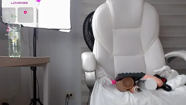 Snapshot of kimara_lion chatting on 12, 3, 2025 kimara lion online show from 12, 3, 2025