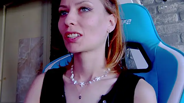 Snapshot of karo123421 chatting on 7, 3, 2025 karo123421 online show from 7, 3, 2025