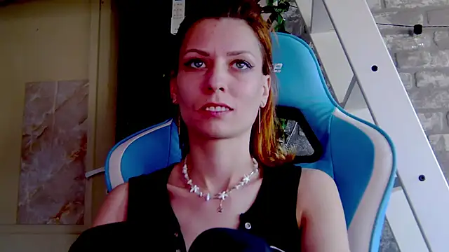 Snapshot of karo123421 chatting on 7, 3, 2025 karo123421 online show from 7, 3, 2025