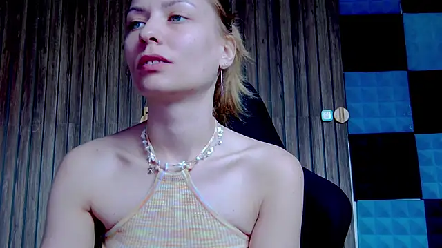 Snapshot of karo123421 chatting on 15, 3, 2025 karo123421 online show from 15, 3, 2025