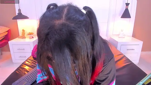 Snapshot of SilvanaCapelli chatting on 16, 10, 2025 SilvanaCapelli online show from 16, 10, 2025