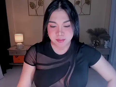 MaxeneCullens online show from 6, 3, 2026