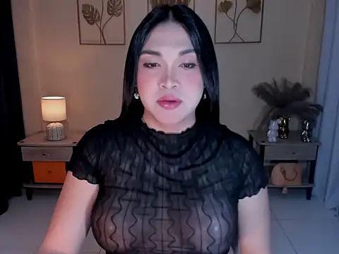 Snapshot of MaxeneCullens chatting on 6, 7, 2026 MaxeneCullens online show from 6, 7, 2026