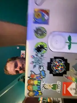 Snapshot of charactrzero chatting on 6, 10, 2025 charactrzero online show from 6, 10, 2025