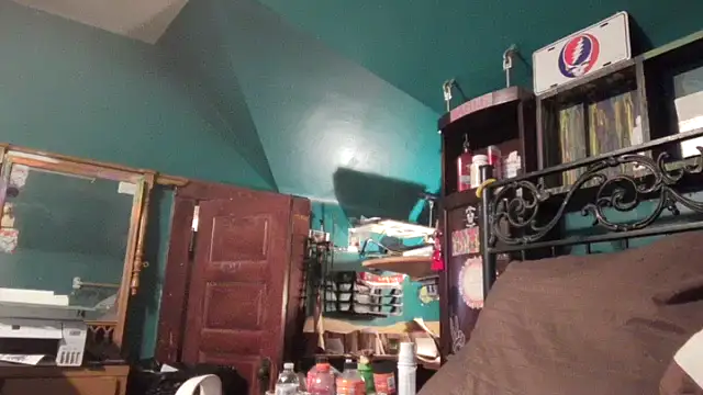 Snapshot of charactrzero chatting on 6, 11, 2025 charactrzero online show from 6, 11, 2025