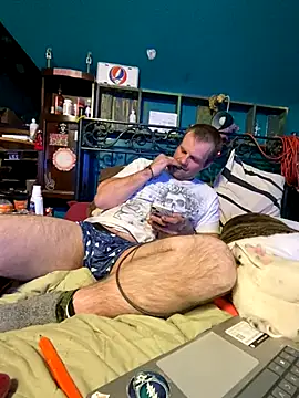 Snapshot of charactrzero chatting on 13, 11, 2025 charactrzero online show from 13, 11, 2025