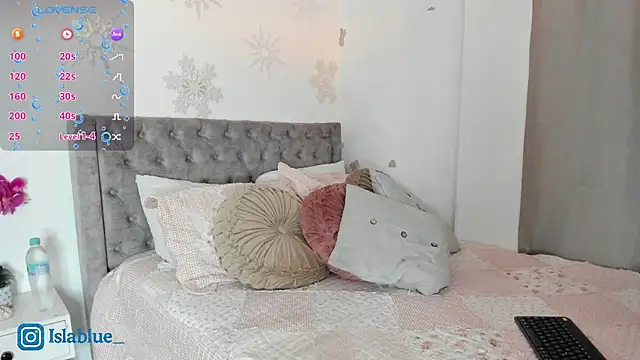 Snapshot of Kianna__ chatting on 11, 5, 2026 Kianna online show from 11, 5, 2026