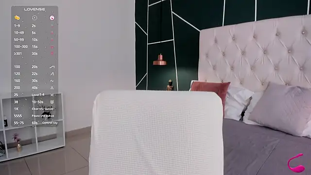 Snapshot of Veronicalanx1 chatting on 23, 9, 2025 Veronicalanx1 online show from 23, 9, 2025