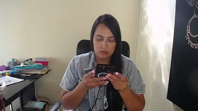 Snapshot of kendall_52 chatting on 27, 9, 2025 kendall 52 online show from 27, 9, 2025