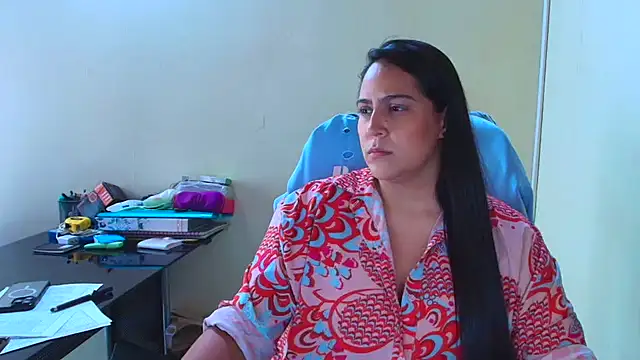 Snapshot of kendall_52 chatting on 25, 10, 2025 kendall 52 online show from 25, 10, 2025