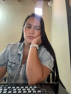 Snapshot of kendall_52 chatting on 27, 4, 2026 kendall 52 online show from 27, 4, 2026
