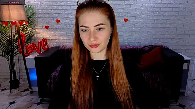 Snapshot of Adelyna_Bird chatting on 7, 2, 2025 Adelyna Bird online show from 7, 2, 2025