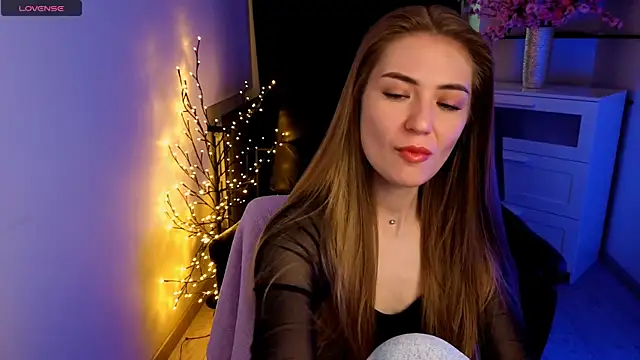 Adelyna Bird online show from 8, 5, 2026
