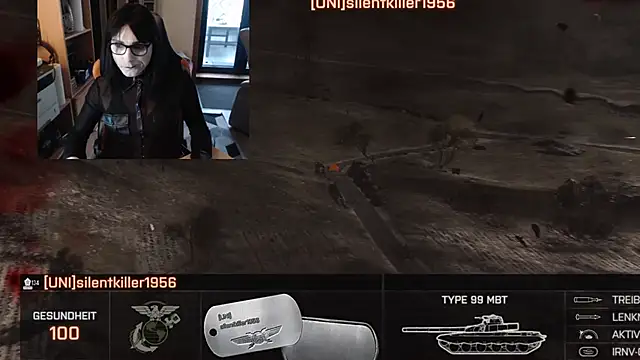 Snapshot of _Davine_ chatting on 9, 11, 2025 Davine online show from 9, 11, 2025