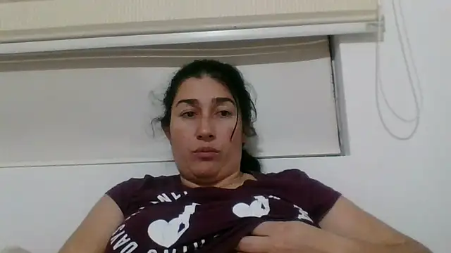Snapshot of andreaisis2 chatting on 9, 2, 2025 andreaisis2 online show from 9, 2, 2025