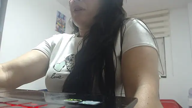 andreaisis2 online show from 11, 11, 2025