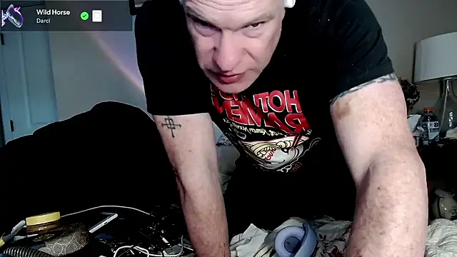 Snarfle82 online show from 4, 11, 2025