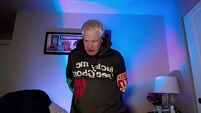 Snarfle82 online show from 1, 12, 2025