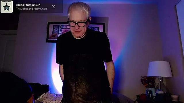 Snarfle82 online show from 2, 12, 2025