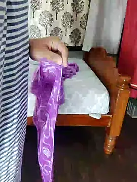 Snapshot of Indian_desi_wife chatting on 19, 12, 2024 Indian desi wife online show from 19, 12, 2024