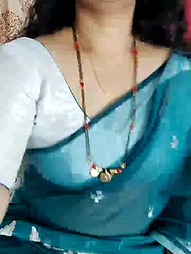 Snapshot of Indian_desi_wife chatting on 28, 12, 2024 Indian desi wife online show from 28, 12, 2024