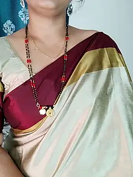 Snapshot of Indian_desi_wife chatting on 13, 9, 2025 Indian desi wife online show from 13, 9, 2025