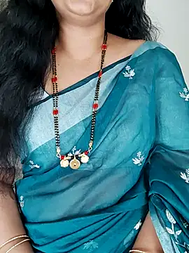 Snapshot of Indian_desi_wife chatting on 18, 4, 2026 Indian desi wife online show from 18, 4, 2026