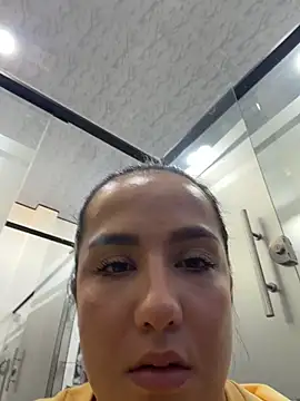 Alexxandra 12 online show from 14, 5, 2026