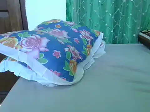 sweetchic  online show from 26, 10, 2025