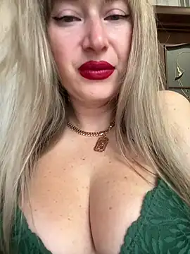 Snapshot of Kittenforyou chatting on 3, 3, 2026 Kittenforyou online show from 3, 3, 2026