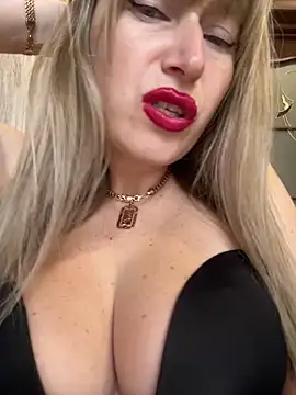 Snapshot of Kittenforyou chatting on 27, 3, 2026 Kittenforyou online show from 27, 3, 2026