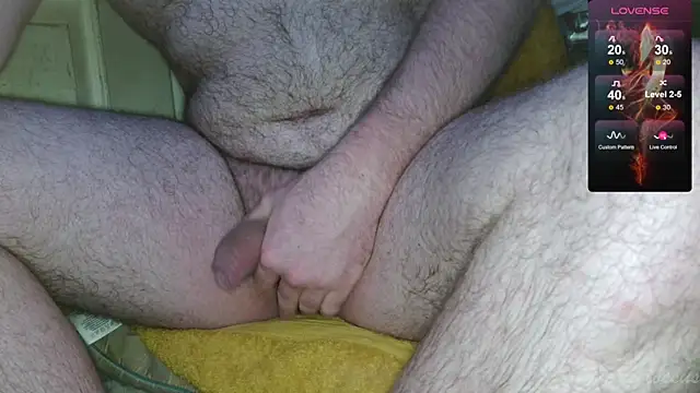 Snapshot of peterpage97 chatting on 8, 4, 2026 peterpage97 online show from 8, 4, 2026