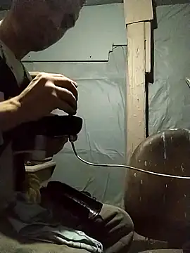 Snapshot of Wero4200 chatting on 8, 11, 2025 Wero4200 online show from 8, 11, 2025