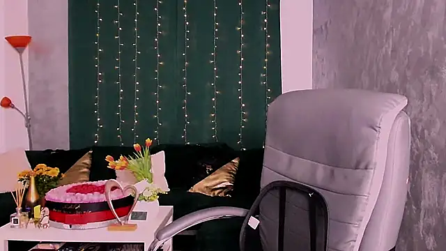 XoniaGraceful online show from 28, 2, 2025