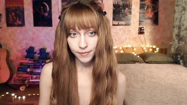 Snapshot of Friendly_Ellie chatting on 28, 12, 2024 Friendly Ellie online show from 28, 12, 2024