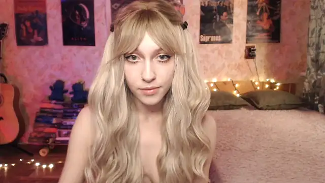 Snapshot of Friendly_Ellie chatting on 12, 1, 2025 Friendly Ellie online show from 12, 1, 2025