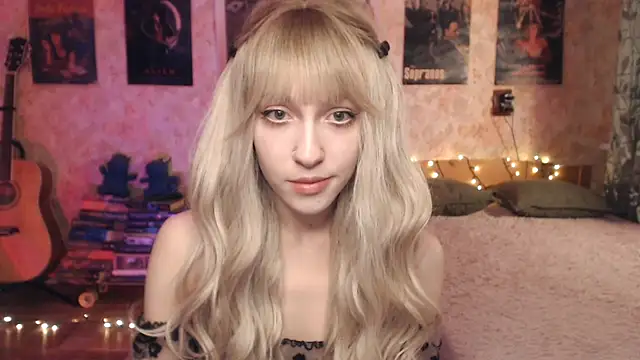 Snapshot of Friendly_Ellie chatting on 17, 1, 2025 Friendly Ellie online show from 17, 1, 2025