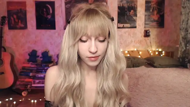 Snapshot of Friendly_Ellie chatting on 20, 1, 2025 Friendly Ellie online show from 20, 1, 2025