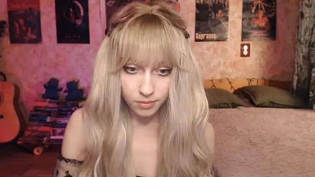 Snapshot of Friendly_Ellie chatting on 20, 2, 2025 Friendly Ellie online show from 20, 2, 2025
