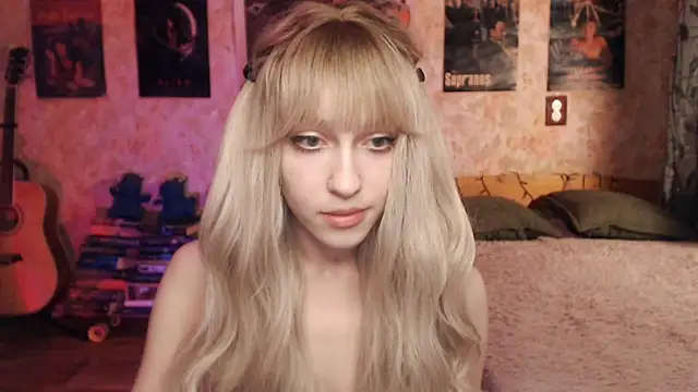 Snapshot of Friendly_Ellie chatting on 22, 2, 2025 Friendly Ellie online show from 22, 2, 2025