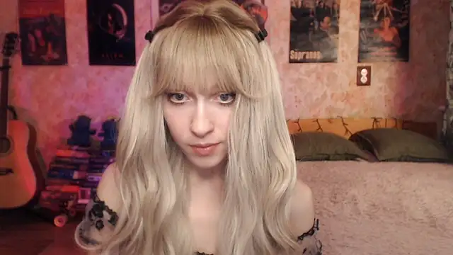 Snapshot of Friendly_Ellie chatting on 22, 3, 2025 Friendly Ellie online show from 22, 3, 2025
