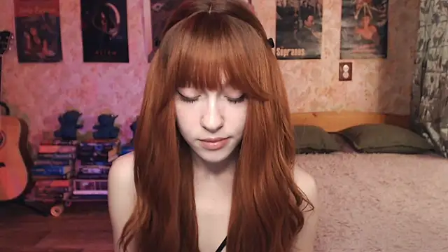 Snapshot of Friendly_Ellie chatting on 10, 9, 2025 Friendly Ellie online show from 10, 9, 2025