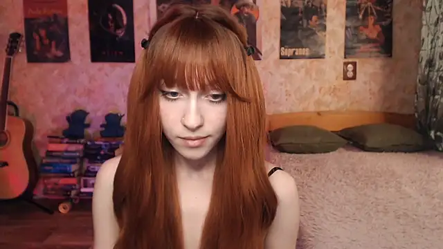 Snapshot of Friendly_Ellie chatting on 29, 9, 2025 Friendly Ellie online show from 29, 9, 2025