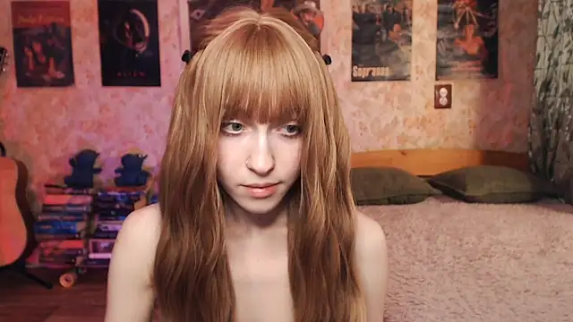 Snapshot of Friendly_Ellie chatting on 17, 10, 2025 Friendly Ellie online show from 17, 10, 2025