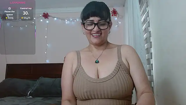 ISABEEL SOFIA01 online show from 15, 1, 2026