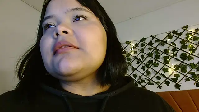 Snapshot of sexychubby___ chatting on 28, 2, 2025 sexychubby online show from 28, 2, 2025