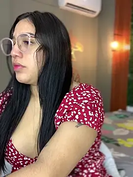 Amandanauty online show from 2, 1, 2025