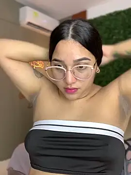 Amandanauty online show from 16, 1, 2025