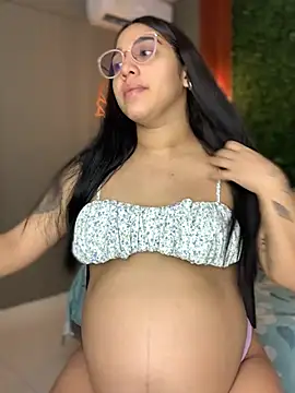 Amandanauty online show from 5, 3, 2025